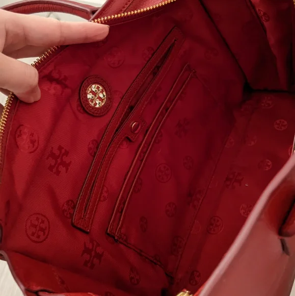 Tory Burch red Brody tote crossbody - Picture 10 of 15